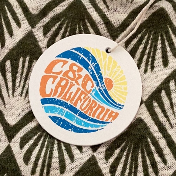 New C&C California Olive and Cream 100% Linen Leaf Print Top Blouse Medium - Picture 4 of 9